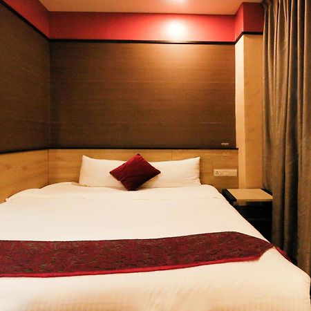 Golden Roof Hotel, Seri Iskandar Eksteriør billede