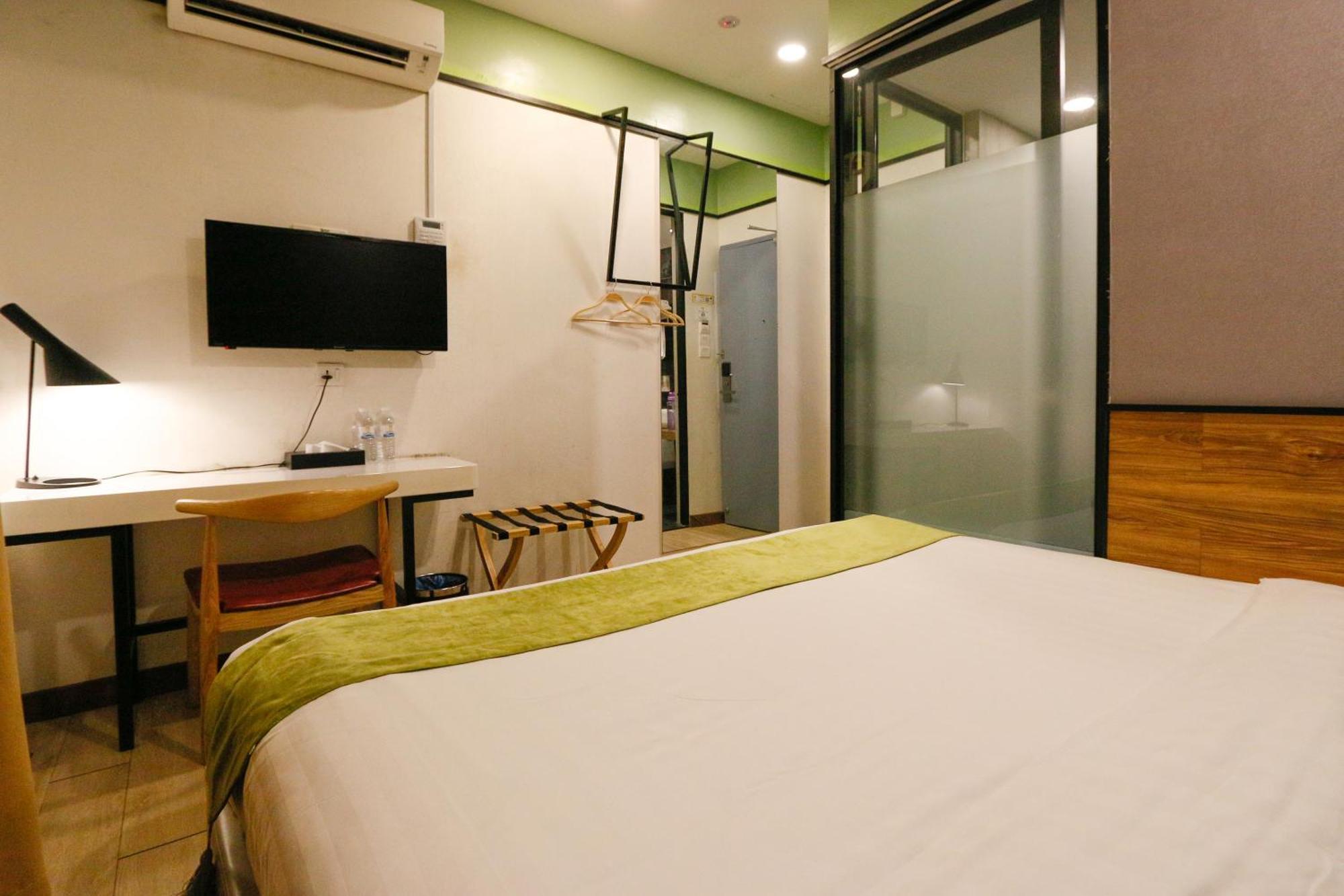 Golden Roof Hotel, Seri Iskandar Eksteriør billede