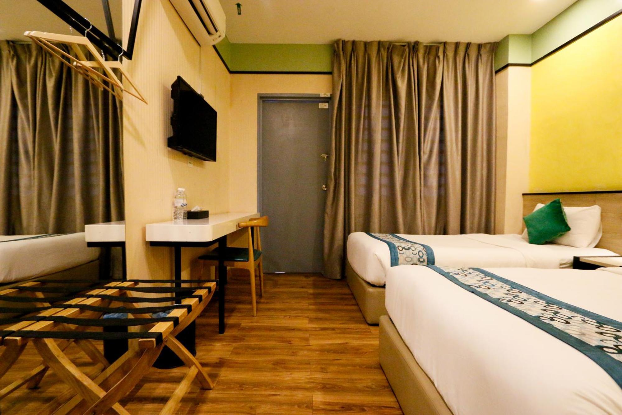 Golden Roof Hotel, Seri Iskandar Eksteriør billede