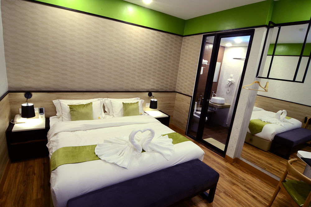 Golden Roof Hotel, Seri Iskandar Eksteriør billede